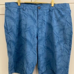 Travis Mathew Blue Palm Print Men's Shorts